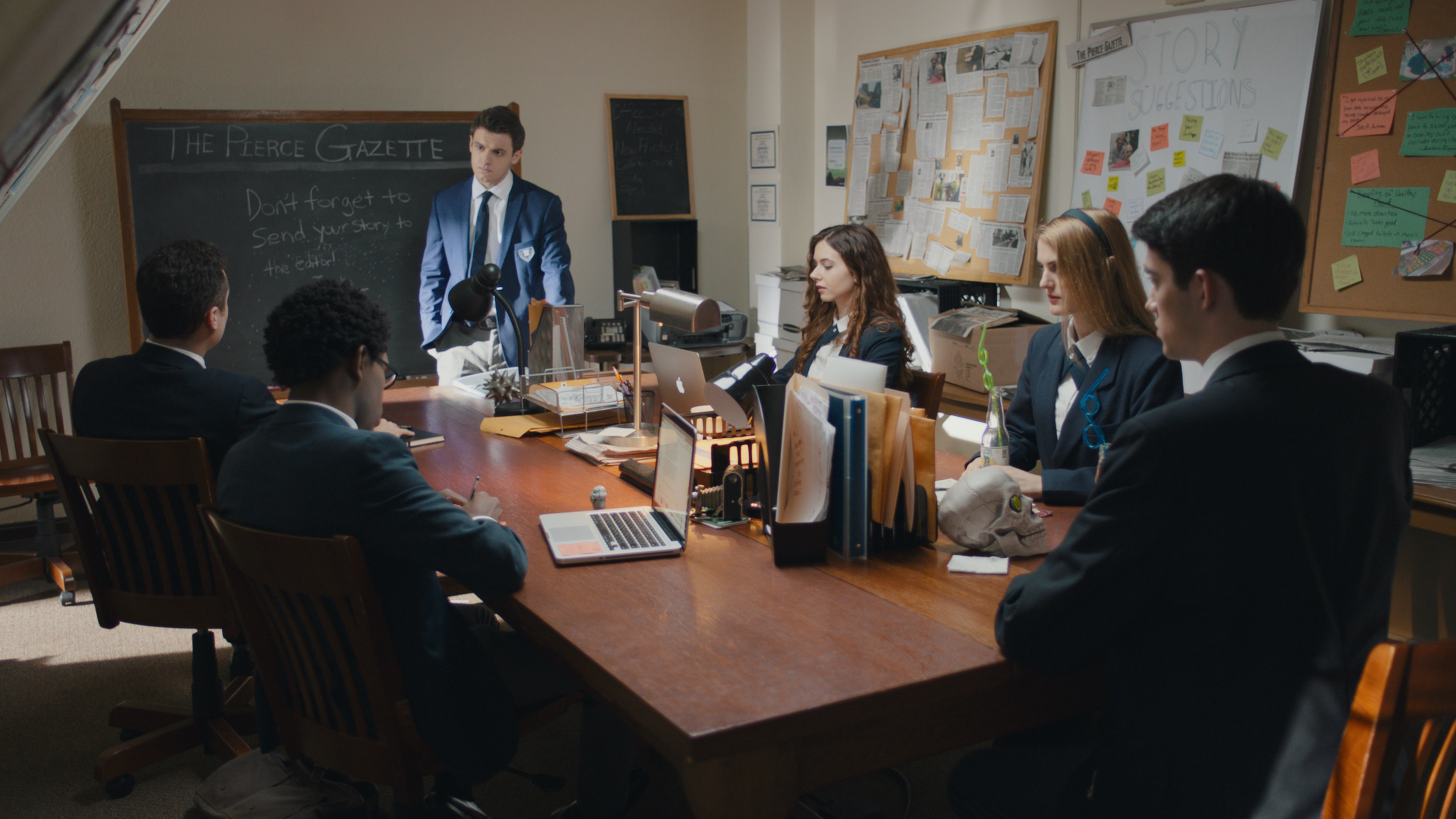 Ehad Berisha, Erik Bloomquist, Camrus Johnson, Danielle Bonanno, Amelia Dudley, and Taylor Turner in The Cobblestone Corridor (2016)