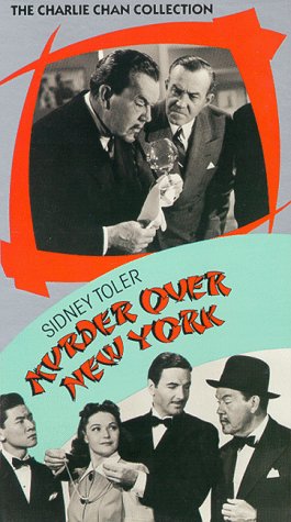 Robert Lowery, Donald MacBride, Sidney Toler, and Marjorie Weaver in Murder Over New York (1940)