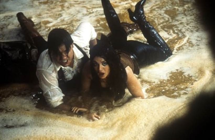 Brendan Fraser and Rachel Weisz in The Mummy Returns (2001)