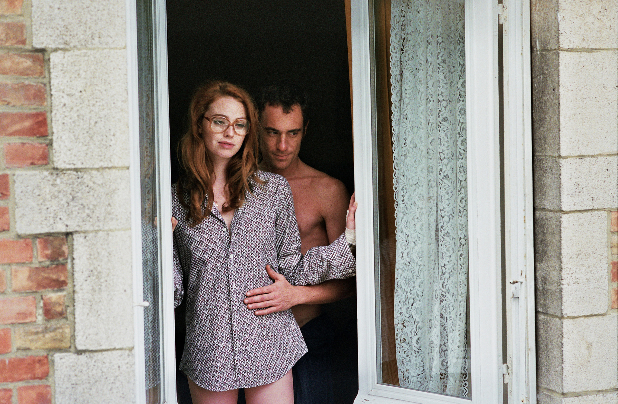 Elio Germano and Freya Mavor in The Lady in the Car with Glasses and a Gun (2015)