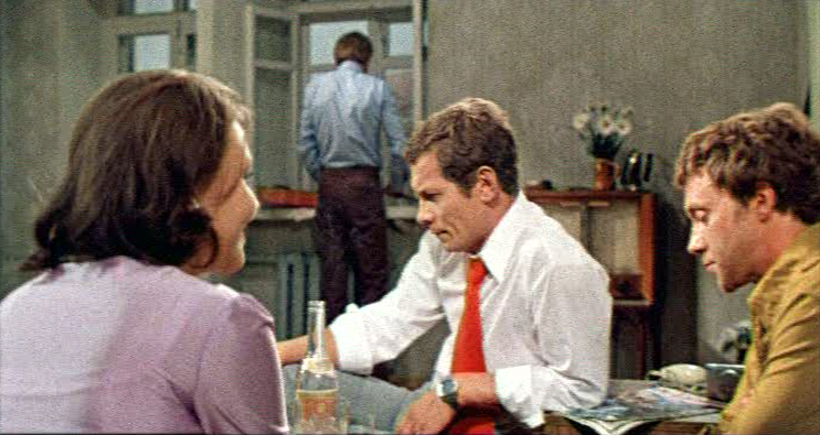 Irina Akulova, Aleksandr Lenkov, and Mikhail Zhigalov in Vacation That Did Not Take Place (1977)