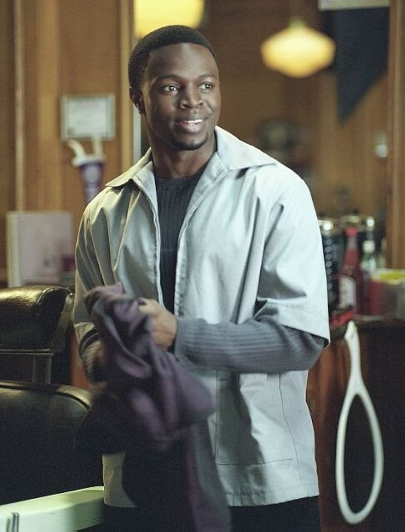 Sean Patrick Thomas in Barbershop (2002)