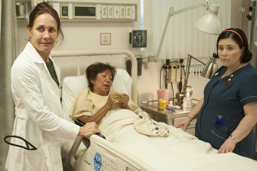 Alex Borstein and Laurie Metcalf in Getting On (2013)