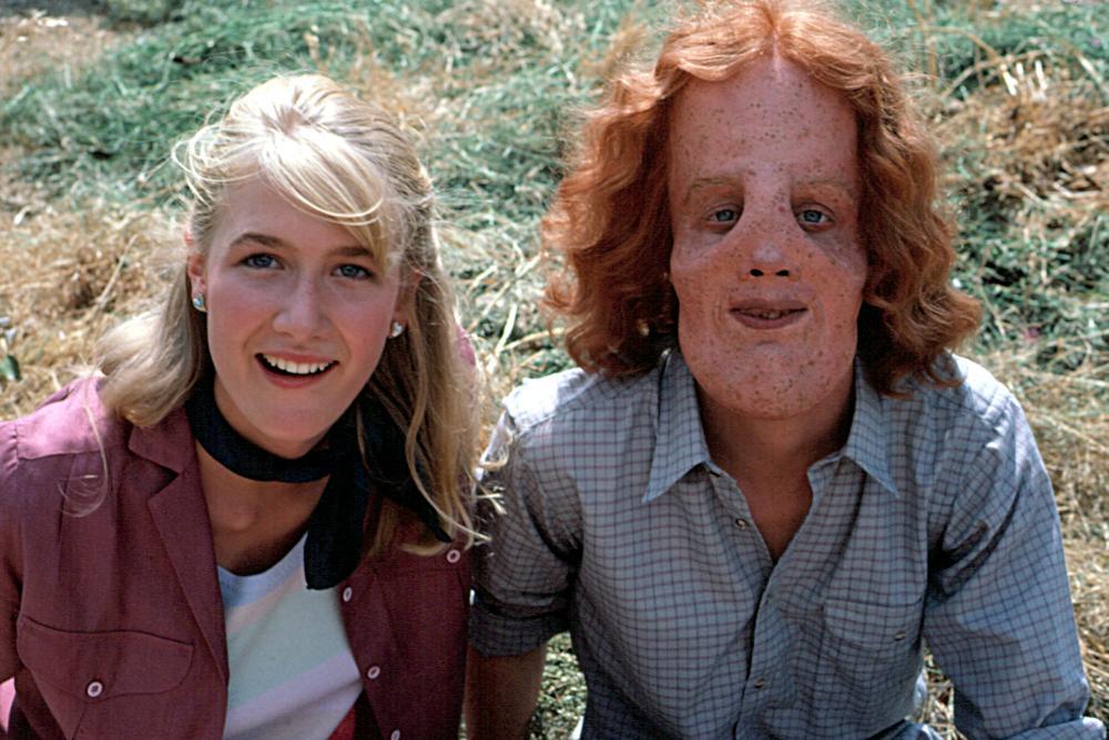 Laura Dern and Eric Stoltz in Mask (1985)