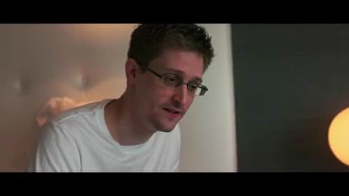 A documentarian and a reporter travel to Hong Kong for the first of many meetings with Edward Snowden.
