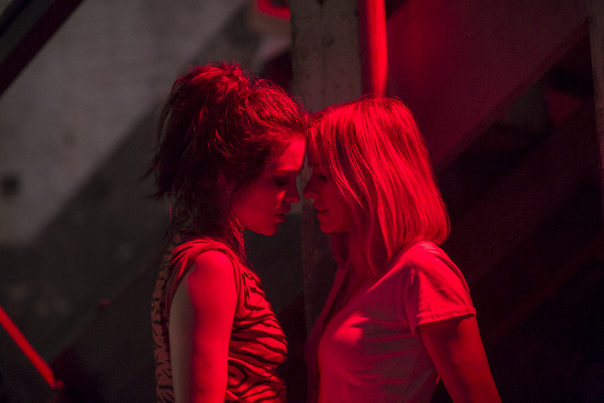 Naomi Watts and Sophie Cookson in Gypsy (2017)