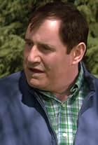 Richard Kind in Curb Your Enthusiasm (2000)