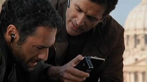 Raoul Bova and Salvatore Lazzaro in Intelligence - Servizi & segreti (2009)