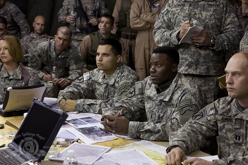 Michael Peña and Derek Luke in Lions for Lambs (2007)