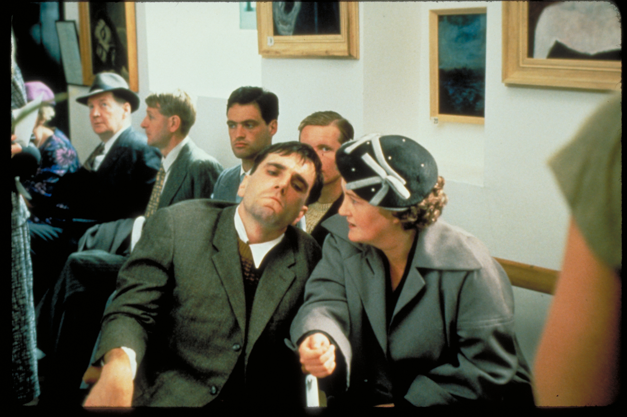 Daniel Day-Lewis and Brenda Fricker in My Left Foot (1989)