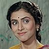 Supriya Pilgaonkar in Maza Pati Karodpati (1988)