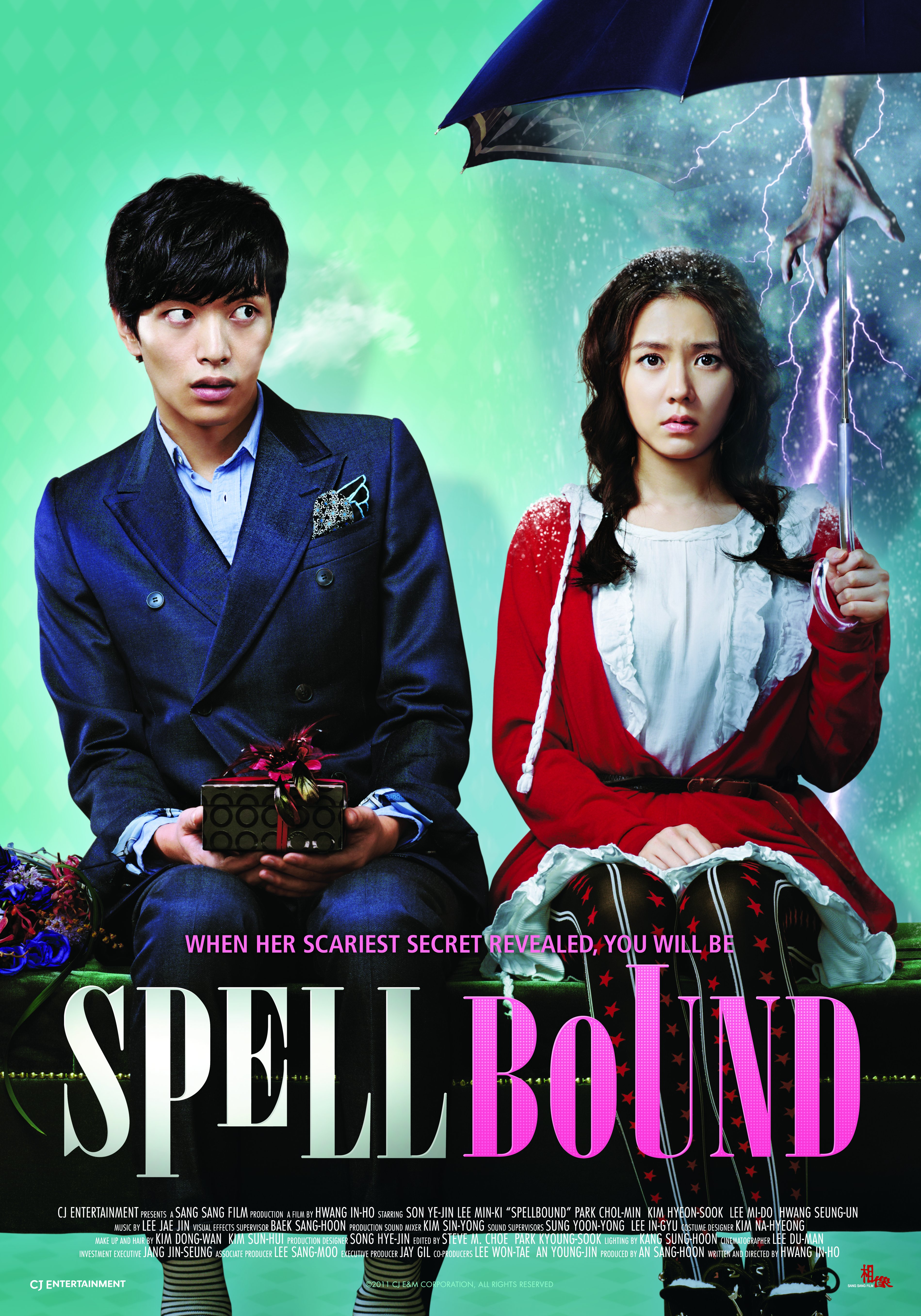 Son Ye-jin and Lee Min-ki in Spellbound (2011)