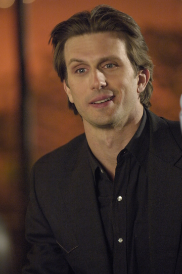 Frederick Weller in In Plain Sight (2008)