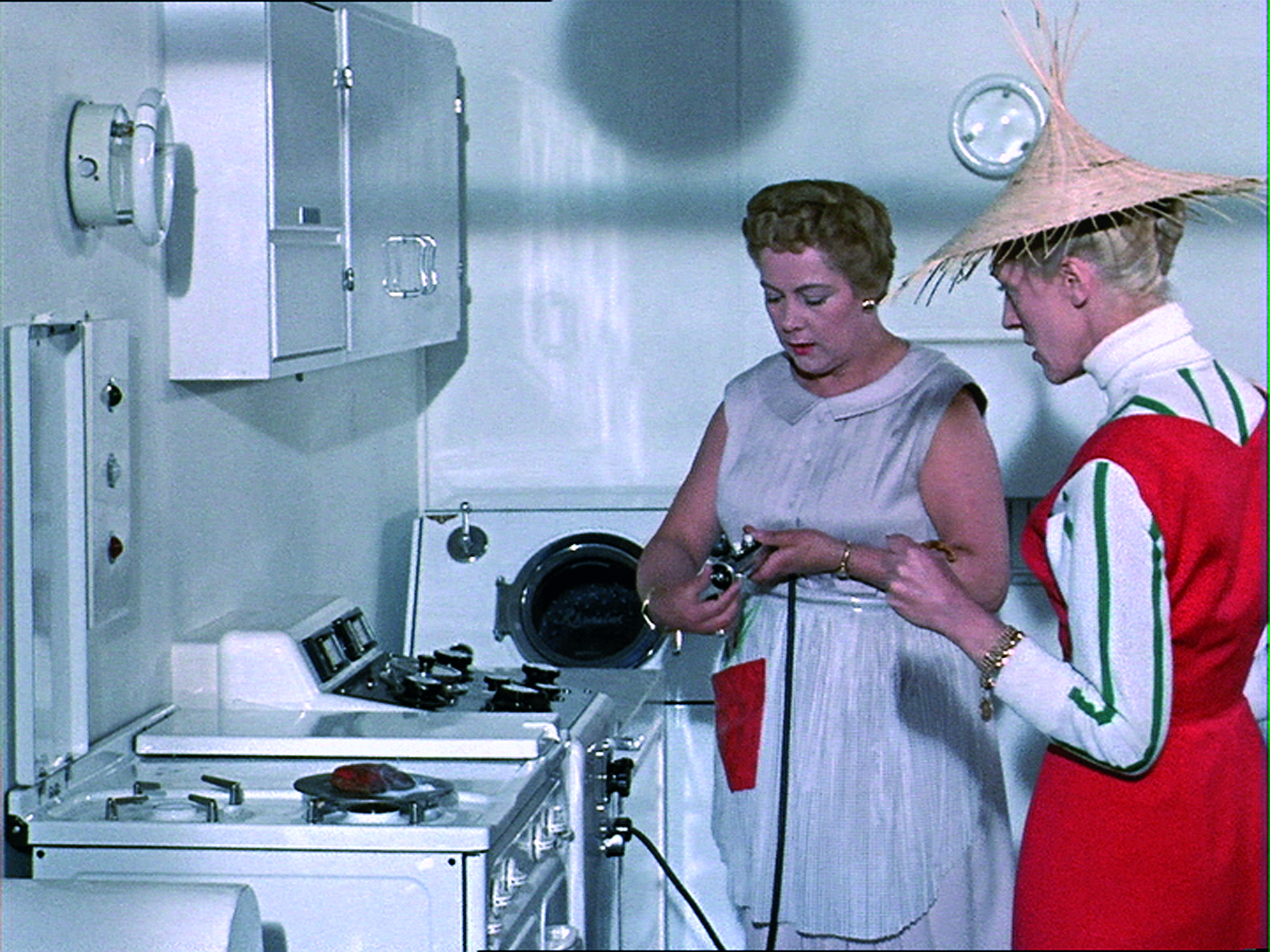 Dominique Marie and Adrienne Servantie in My Uncle (1958)