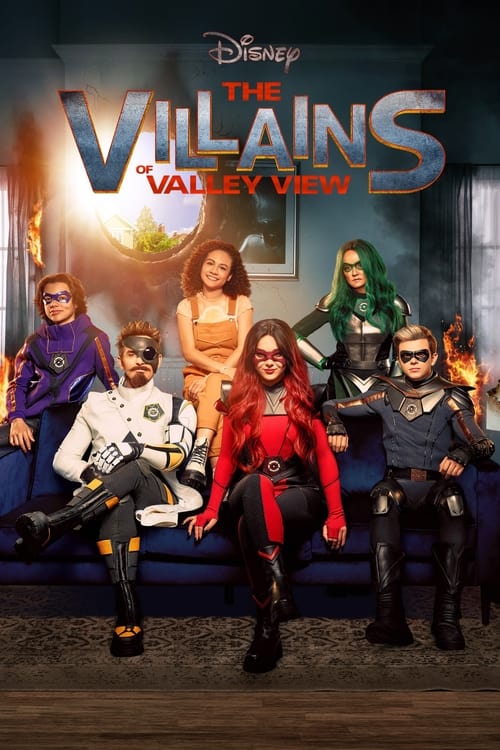 Lucy Davis, James Patrick Stuart, Malachi Barton, Isabella Pappas, Reed Horstmann, and Kayden Muller-Janssen in The Villains of Valley View (2022)