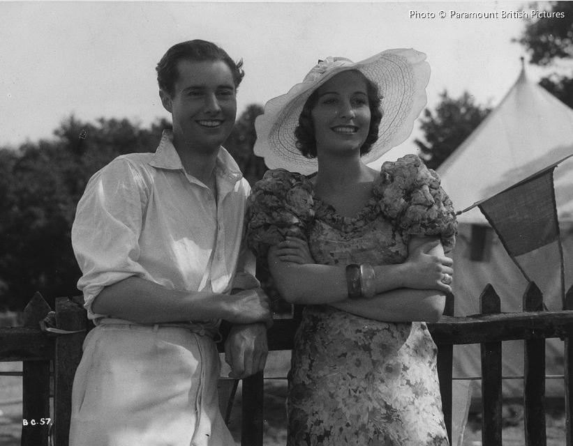 Valerie Hobson and Bruce Lester in Badger's Green (1934)