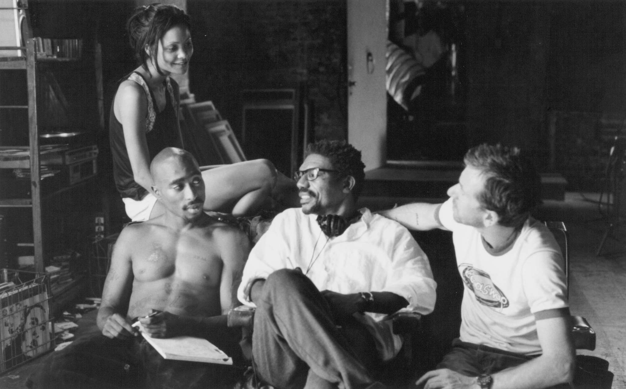 Tim Roth, Tupac Shakur, Vondie Curtis-Hall, and Thandiwe Newton in Gridlock'd (1997)