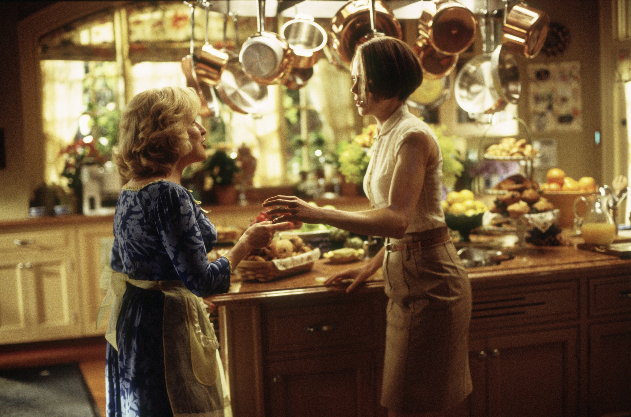 Nicole Kidman and Bette Midler in The Stepford Wives (2004)