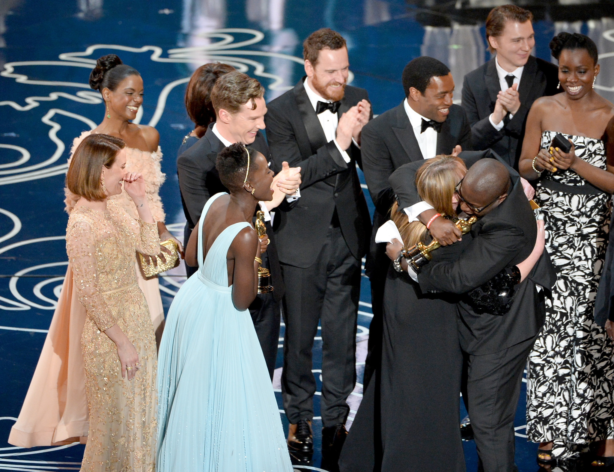 Sarah Paulson, Paul Dano, Chiwetel Ejiofor, Kelsey Scott, Michael Fassbender, Benedict Cumberbatch, Adepero Oduye, Lupita Nyong'o, Steve McQueen, and Bianca Stigter at an event for The Oscars (2014)