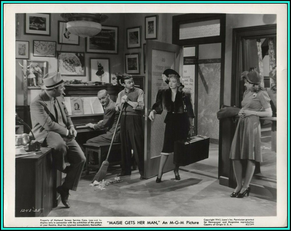 Pamela Blake, Leo Gorcey, Ann Sothern, and Ben Welden in Maisie Gets Her Man (1942)