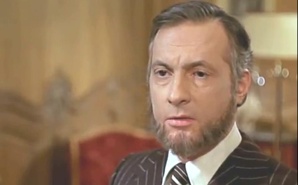 Michel Serrault in Un linceul n'a pas de poches (1974)