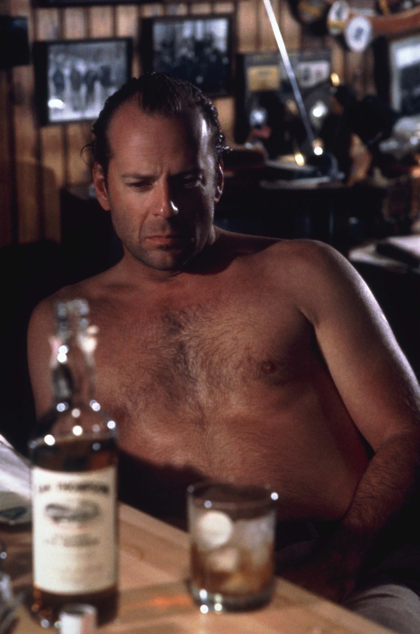 Bruce Willis in Striking Distance (1993)