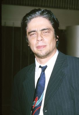 Benicio Del Toro at an event for The Way of the Gun (2000)