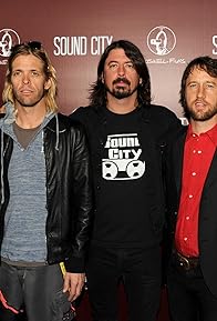 Primary photo for Foo Fighters