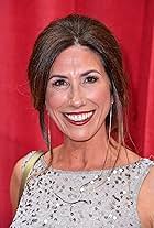 Gaynor Faye