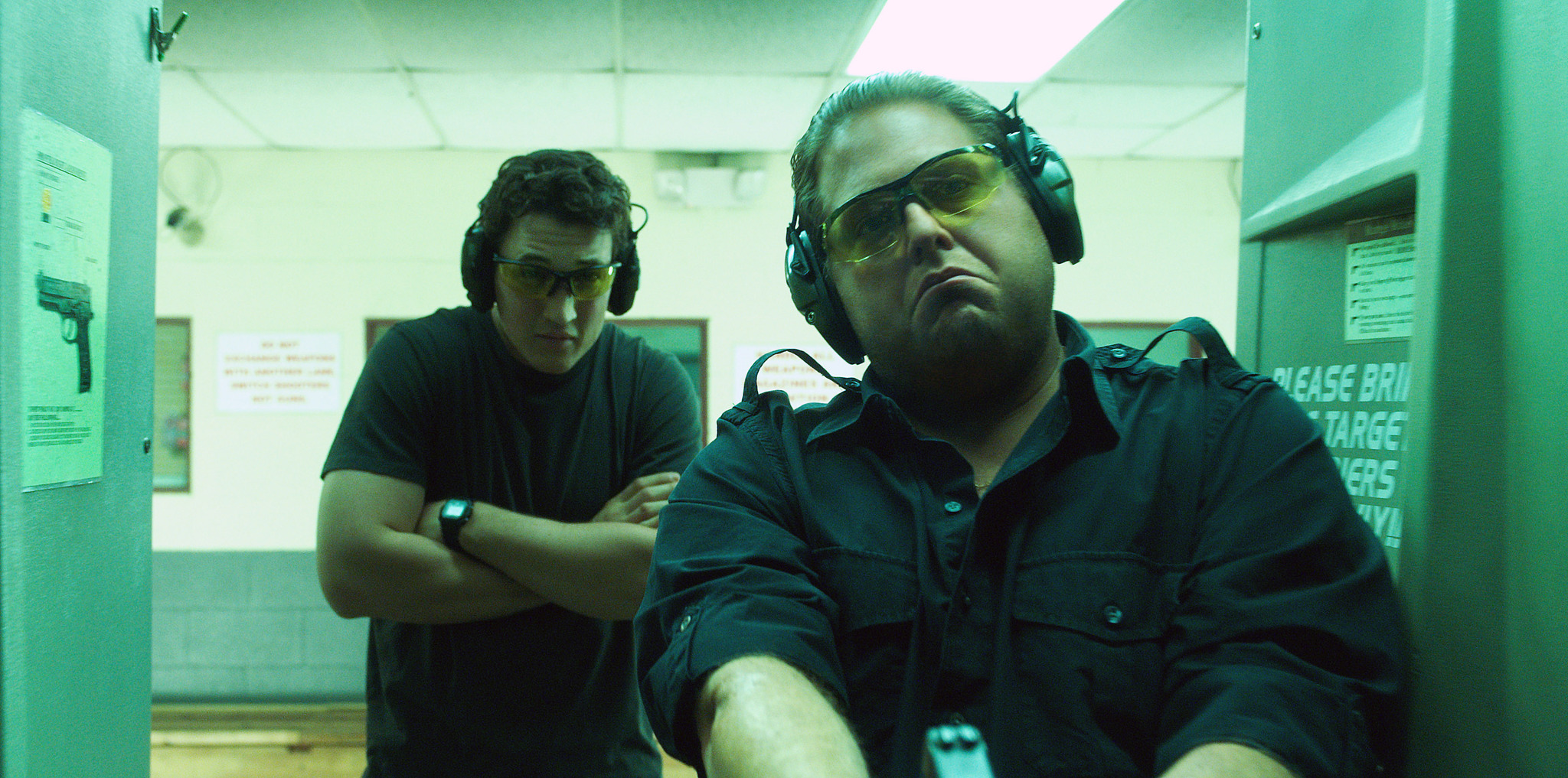 Jonah Hill and Miles Teller in War Dogs (2016)