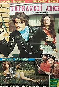 Nükhet Egeli, Melek Görgün, Kadir Inanir, Münir Özkul, and Suna Pekuysal in Tophaneli Ahmet: Bir Ask Hikayesi (1971)