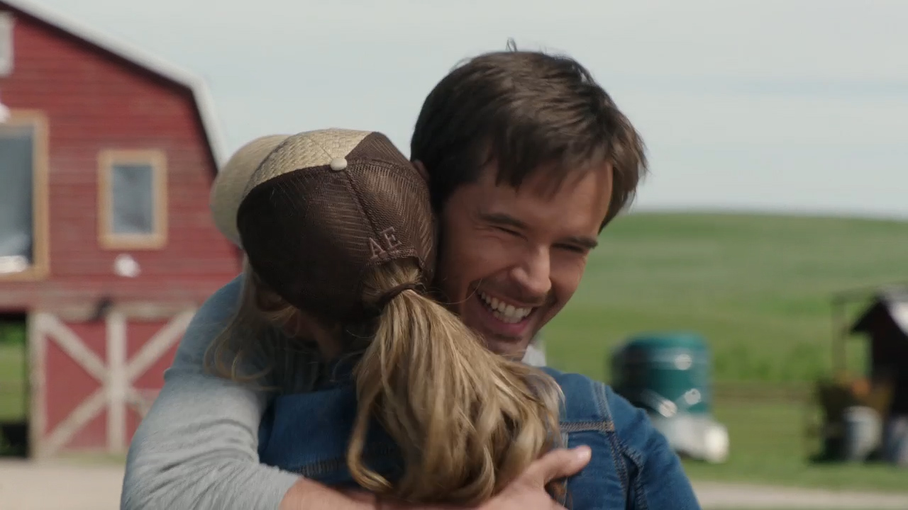 Graham Wardle and Amber Marshall in Heartland (2007)