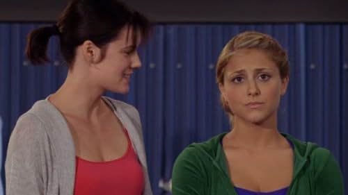 Chelsea Hobbs and Cassandra Scerbo in Make It or Break It (2009)