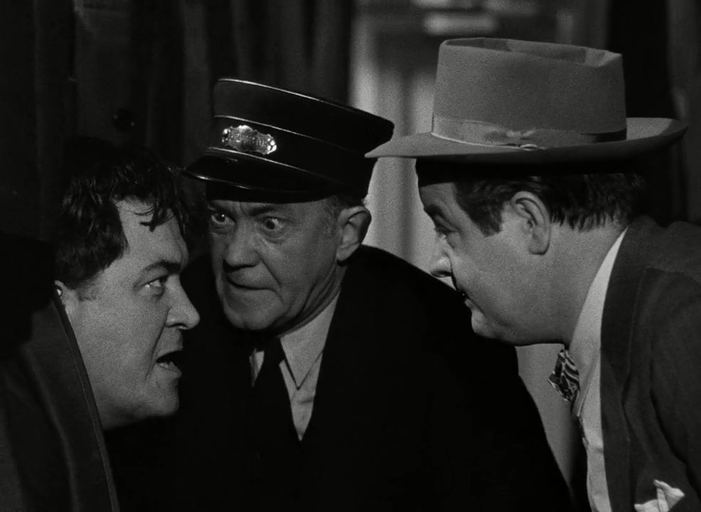 Lou Costello, Ralph Dunn, and Donald MacBride in Little Giant (1946)