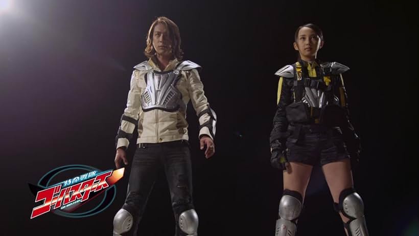 Hiroya Matsumoto and Arisa Komiya in Tokumei Sentai Go-Busters (2012)