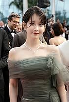 IU