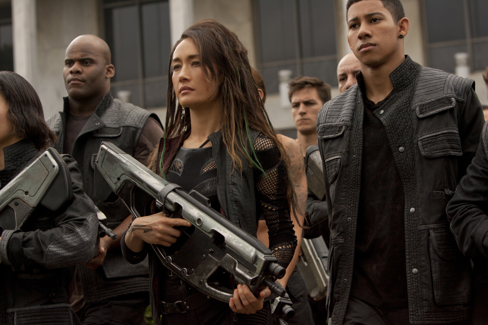 Maggie Q and Keiynan Lonsdale in The Divergent Series: Insurgent (2015)