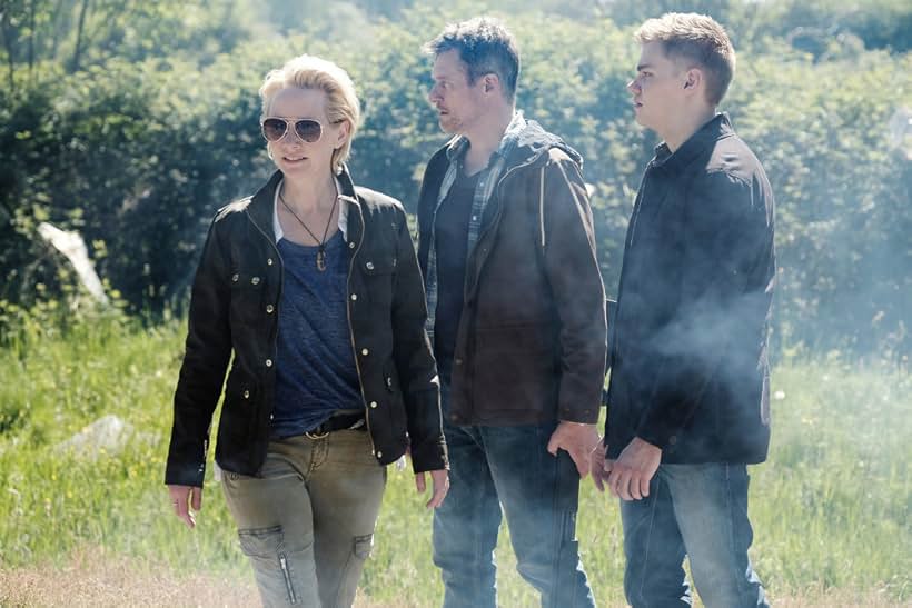 Anne Heche, James Tupper, and Levi Meaden in Aftermath (2016)