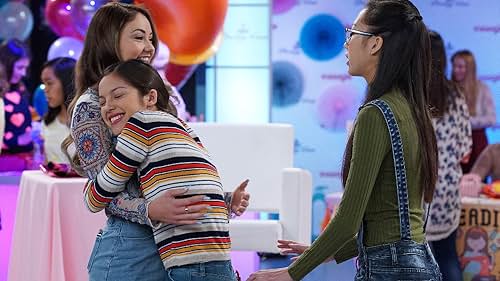 Madison Hu, Olivia Rodrigo, and Meredith Foster in Bizaardvark (2016)