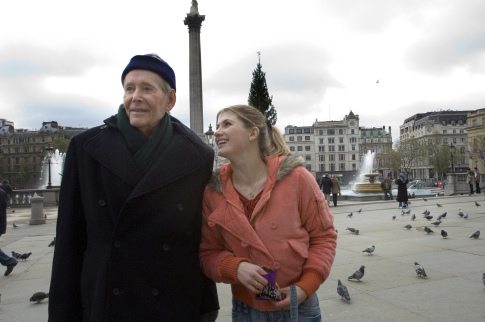 Peter O'Toole and Jodie Whittaker in Venus (2006)