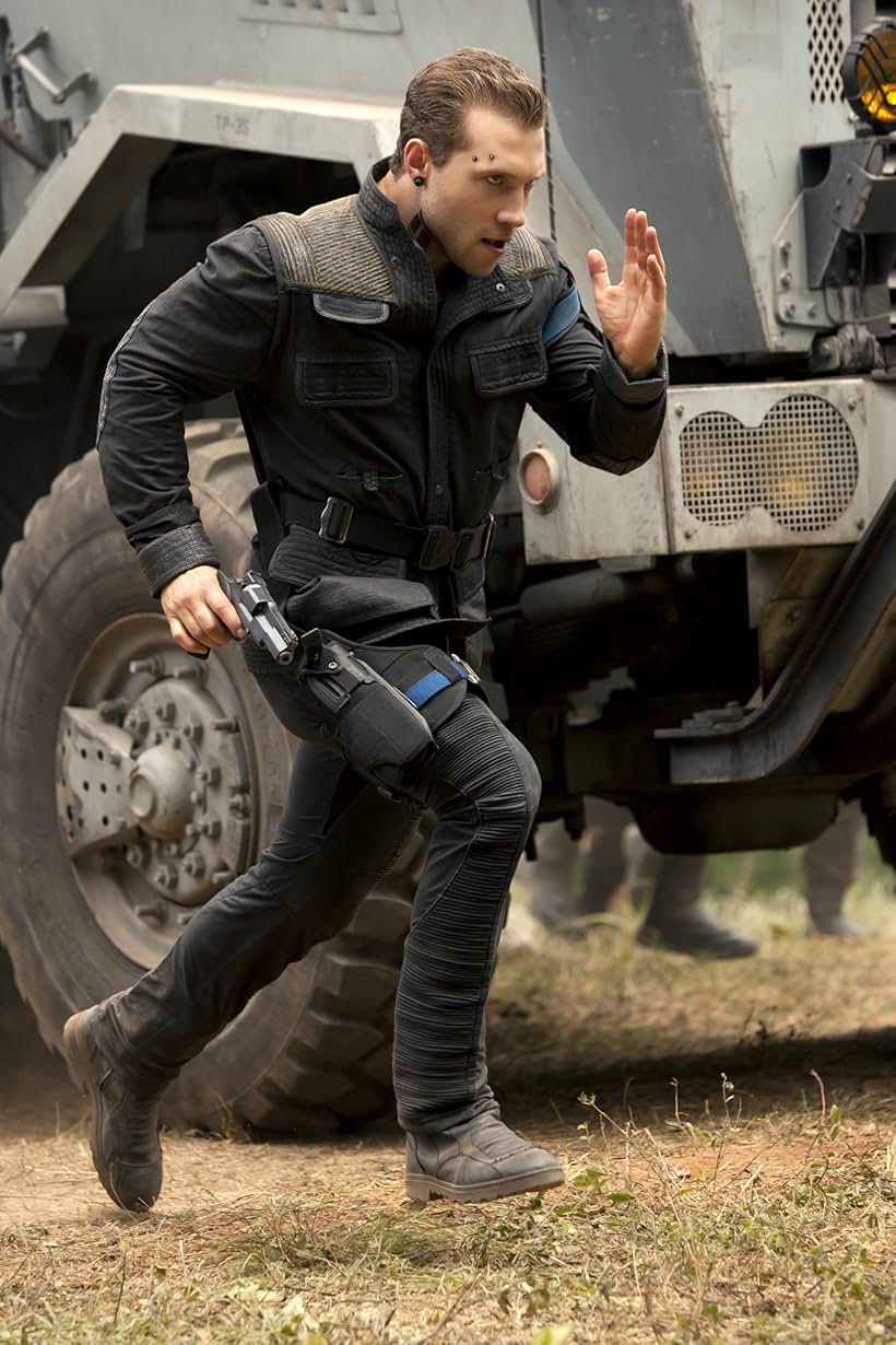 Jai Courtney in The Divergent Series: Insurgent (2015)