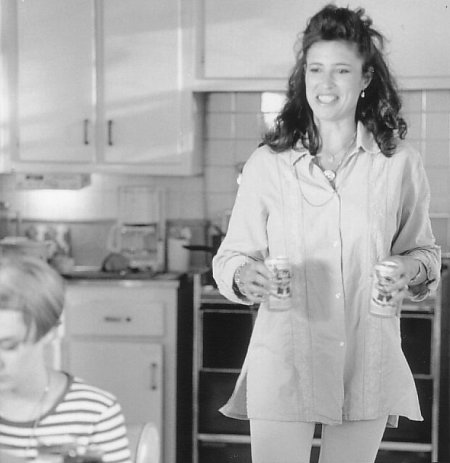 Mimi Rogers and Chloë Sevigny in Trees Lounge (1996)