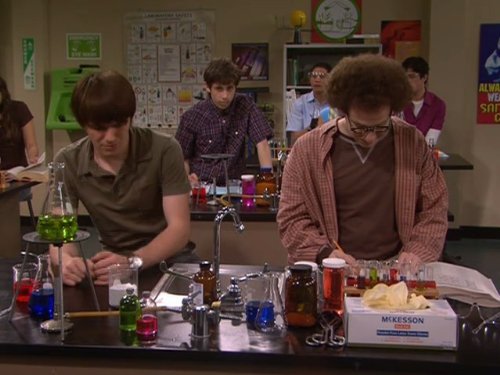 Drake Bell, Josh Peck, Josh Sussman, and Tony LaThanh in Drake & Josh (2004)