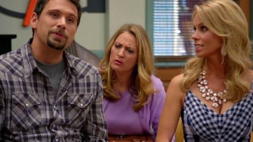 Jeremy Sisto and Cheryl Hines in Suburgatory (2011)