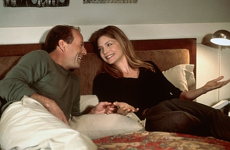 Michelle Pfeiffer and Bruce Willis in The Story of Us (1999)