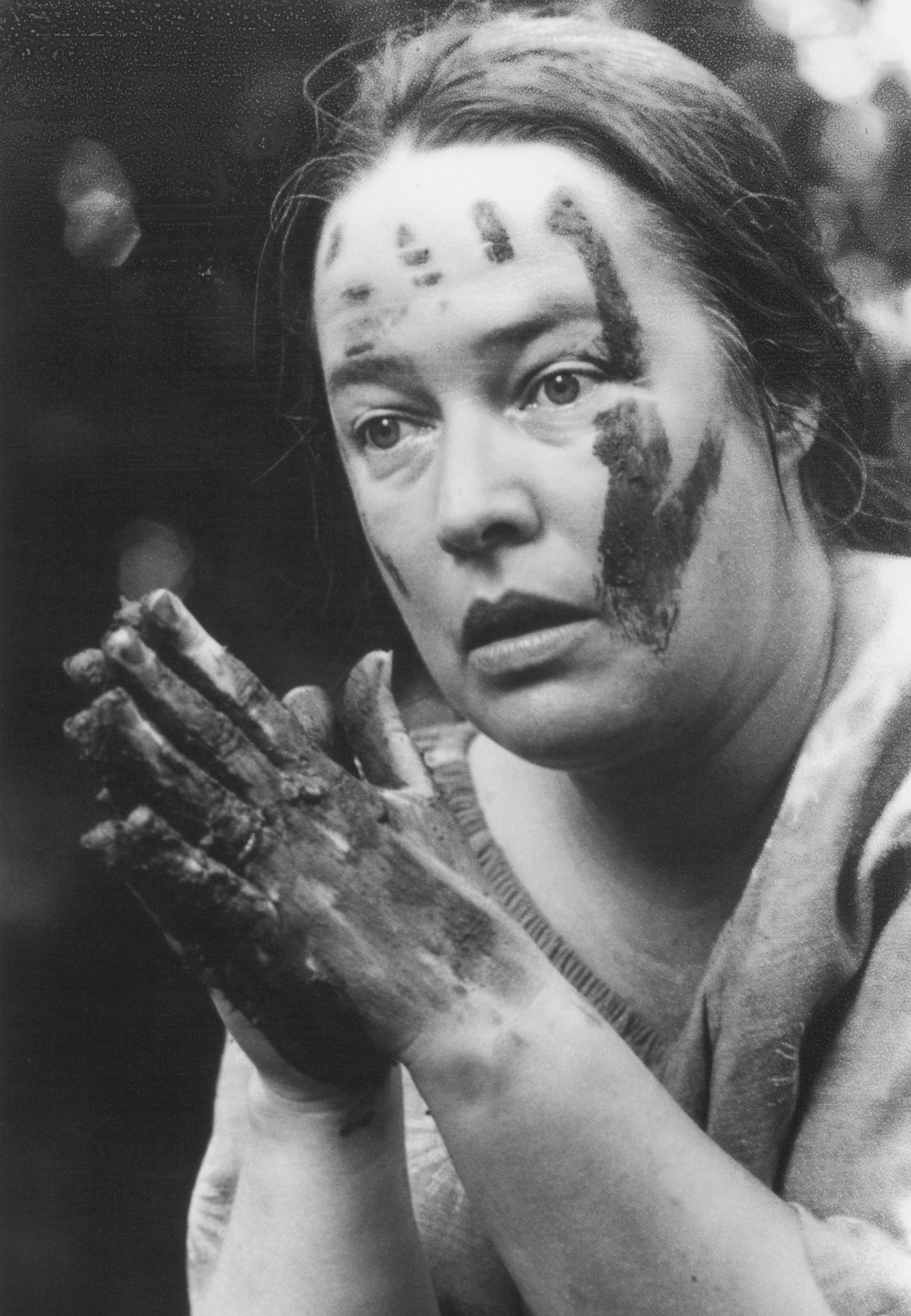 Kathy Bates in At Play in the Fields of the Lord (1991)