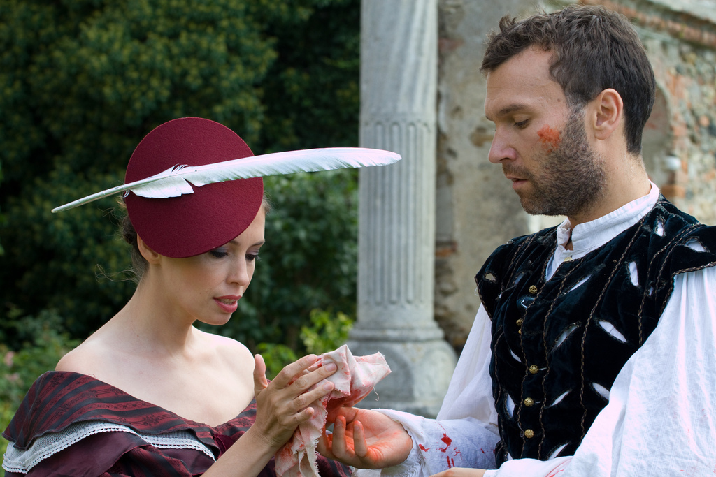 Jane March and Ben Maddox in Grimm's Snow White (2012)