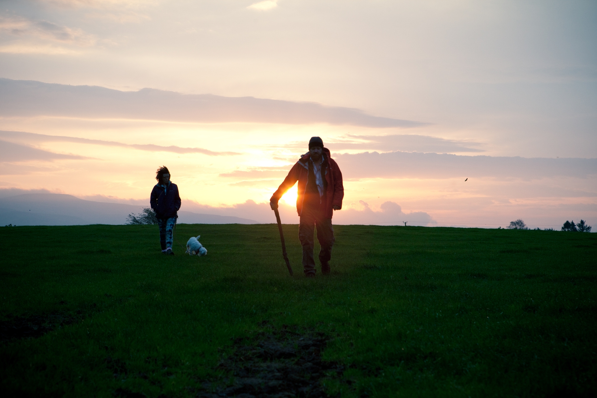 Steve Oram, Alice Lowe, and Smurf in Sightseers (2012)