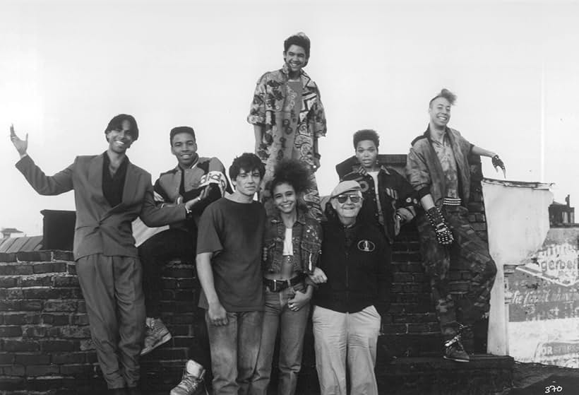 Jason Gedrick, Troy Byer, Alexis Cruz, Allen Payne, Tisha Campbell, Eddie Velez, and Robert Wise in Rooftops (1989)