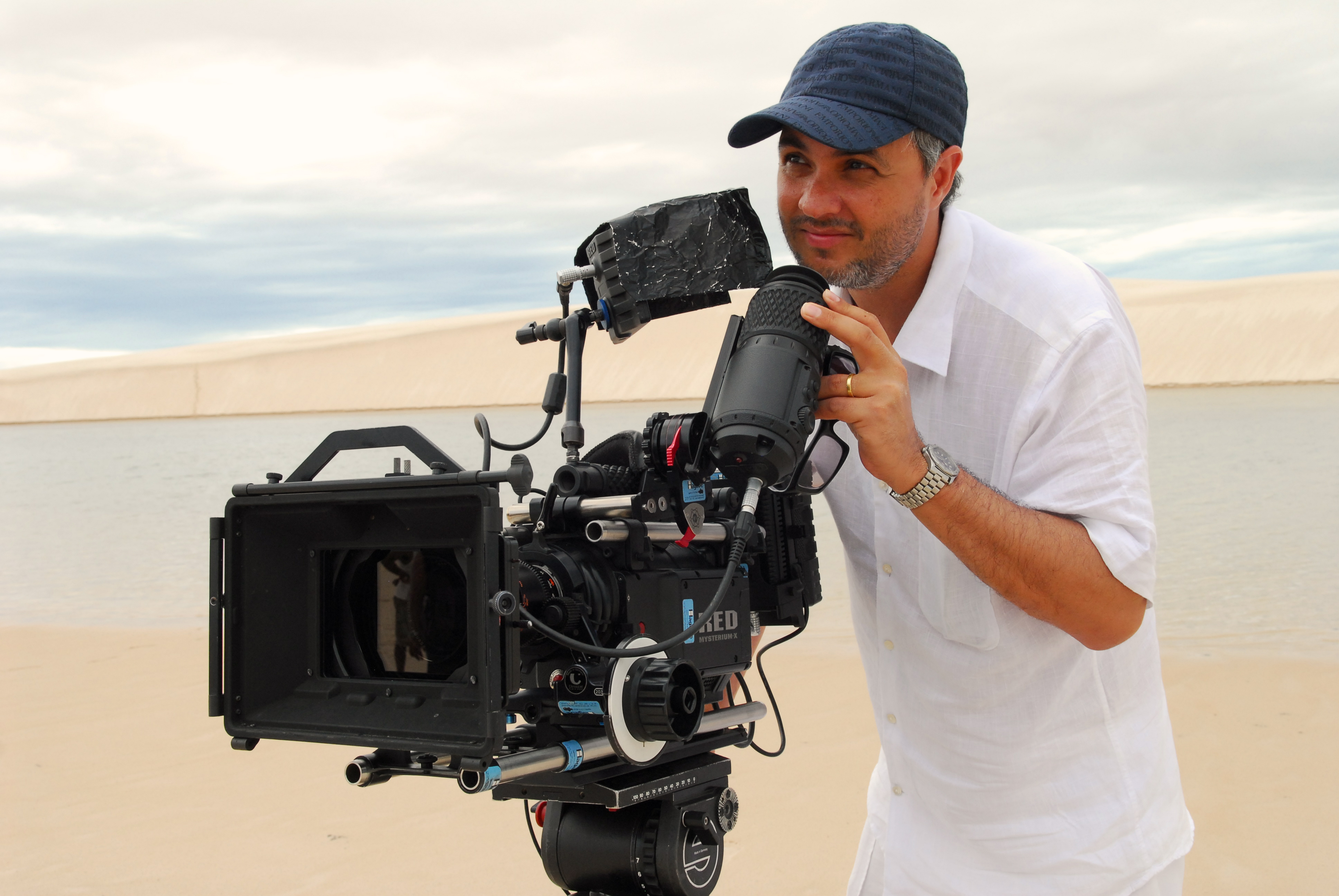 Alexandre Avancini in Lençóis Maranhenses, Brazil, for Vidas em Jogo (TV series 2011).